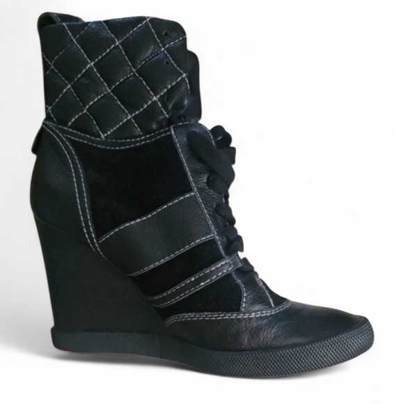 Authentic Chloé black quilted leather wedge sneakers• Size 39 (approx US 8.5–9) - Picture 2 of 14